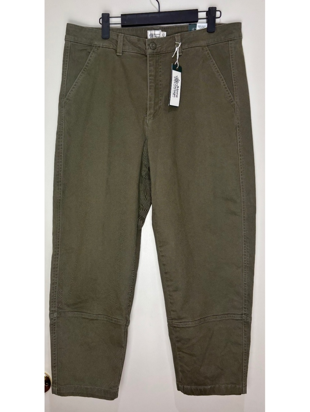 Alpine Design Women’s Barrel Pants Olive Green High Rise Cropped Size 6 NWT